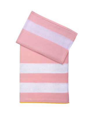 Knitted trim blanket