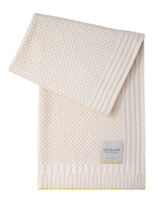 Honeycomb-knit baby blanket
