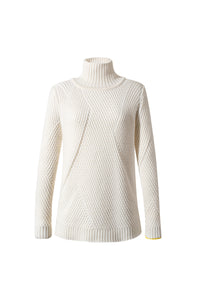 Knitted turtleneck with diagonal ribbed pattern